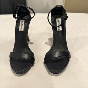 Steve Madden Elegant Black Ankle Strap Heels